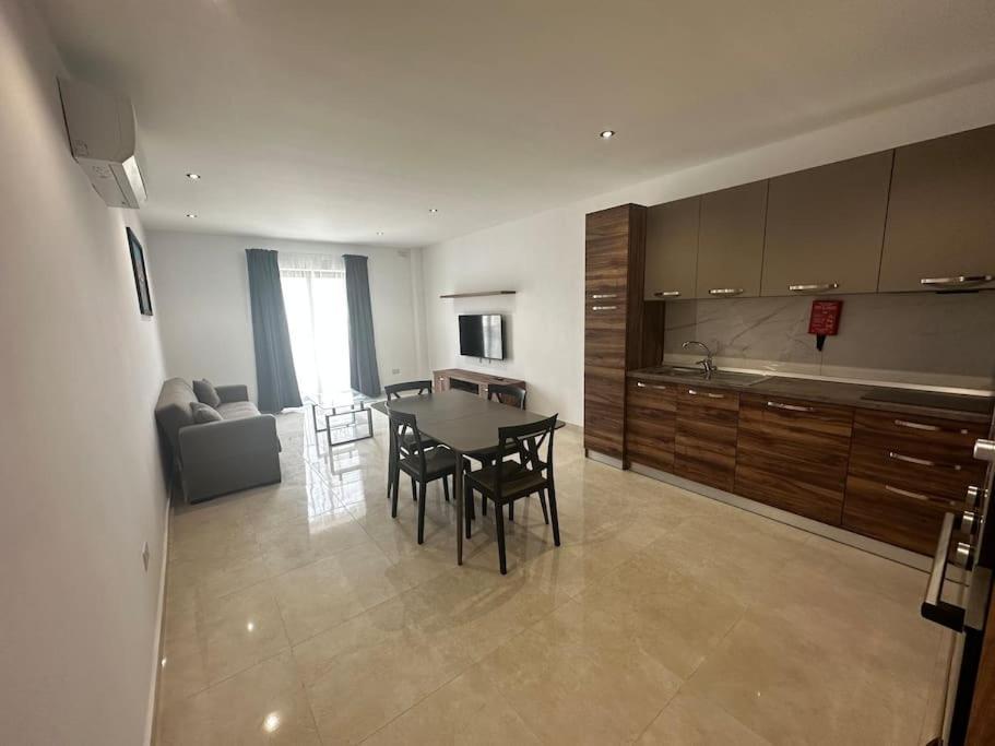 Apartament Duplex Penthouse In Gzira Sleeps 6 Zewnętrze zdjęcie