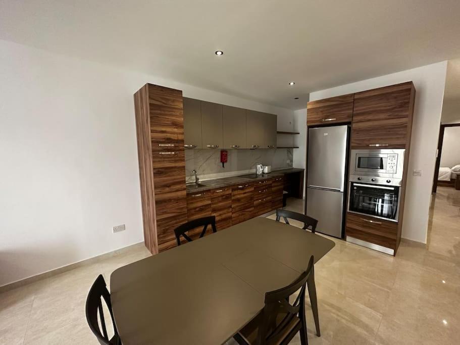 Apartament Duplex Penthouse In Gzira Sleeps 6 Zewnętrze zdjęcie